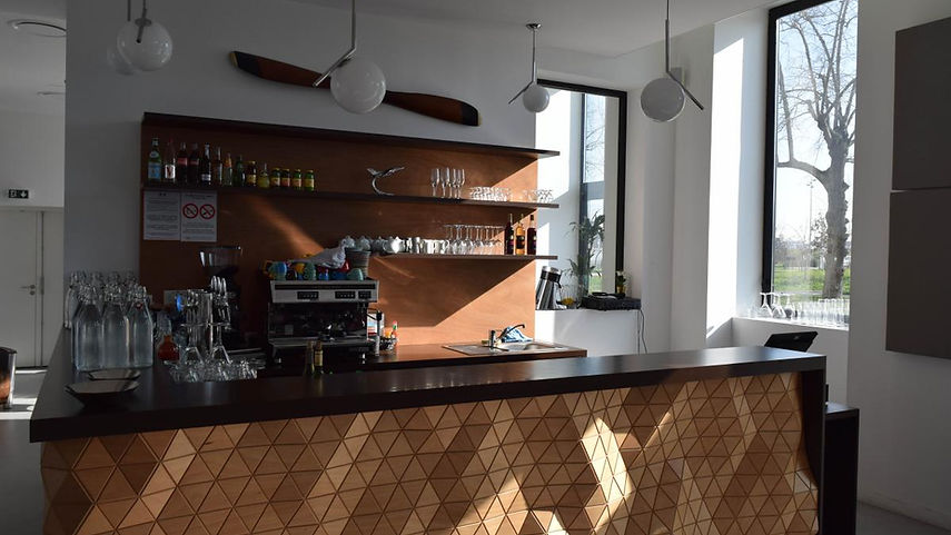 Bar du restaurant aeroscopia